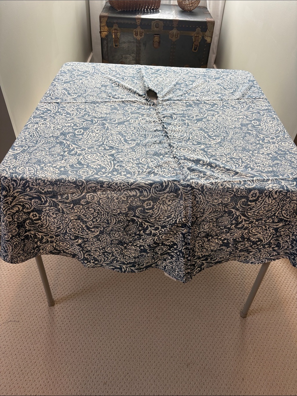 Waverly Navy & White Round Patio Tablecloth with Umbrella Hole - Zips On & Off